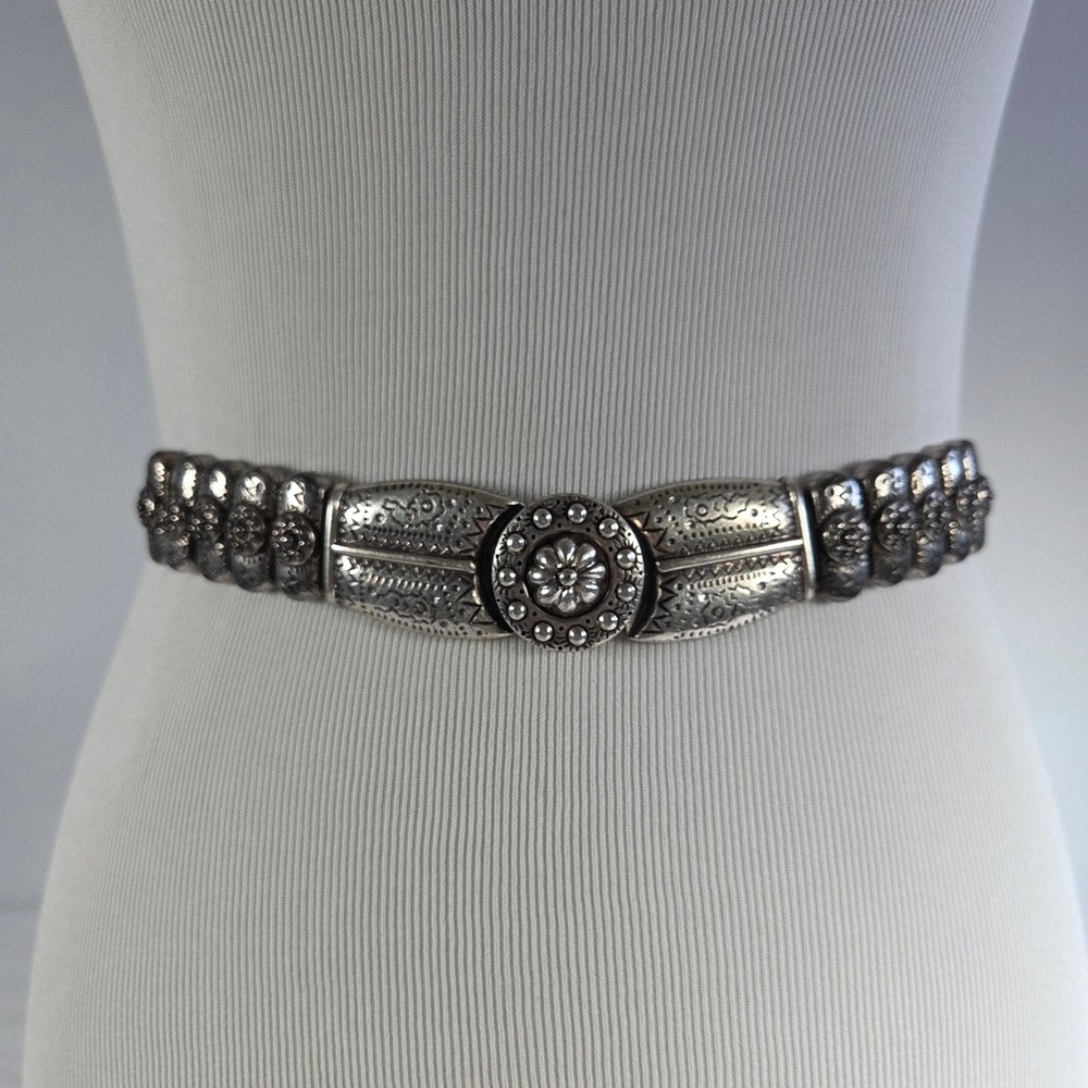 Streets Ahead Black Leather Ornate Silver Buckle Belt Santa Monica 56300 Small